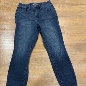 Good American Raw Hem Skinny Jeans